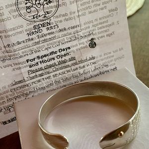 Beautiful rare Eden Arts Cape Cod Fish Bracelet.
